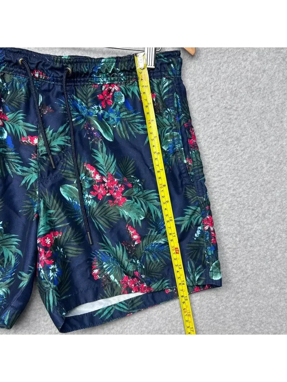 Banana Republic Mens Green Navy Floral Swim Trunks Board Shorts M Beach Surf